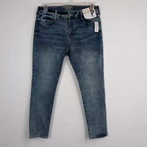 Arizona Jeans Co. NWT Women's Super Skinny Jeans Size 13 Short Juniors Blue